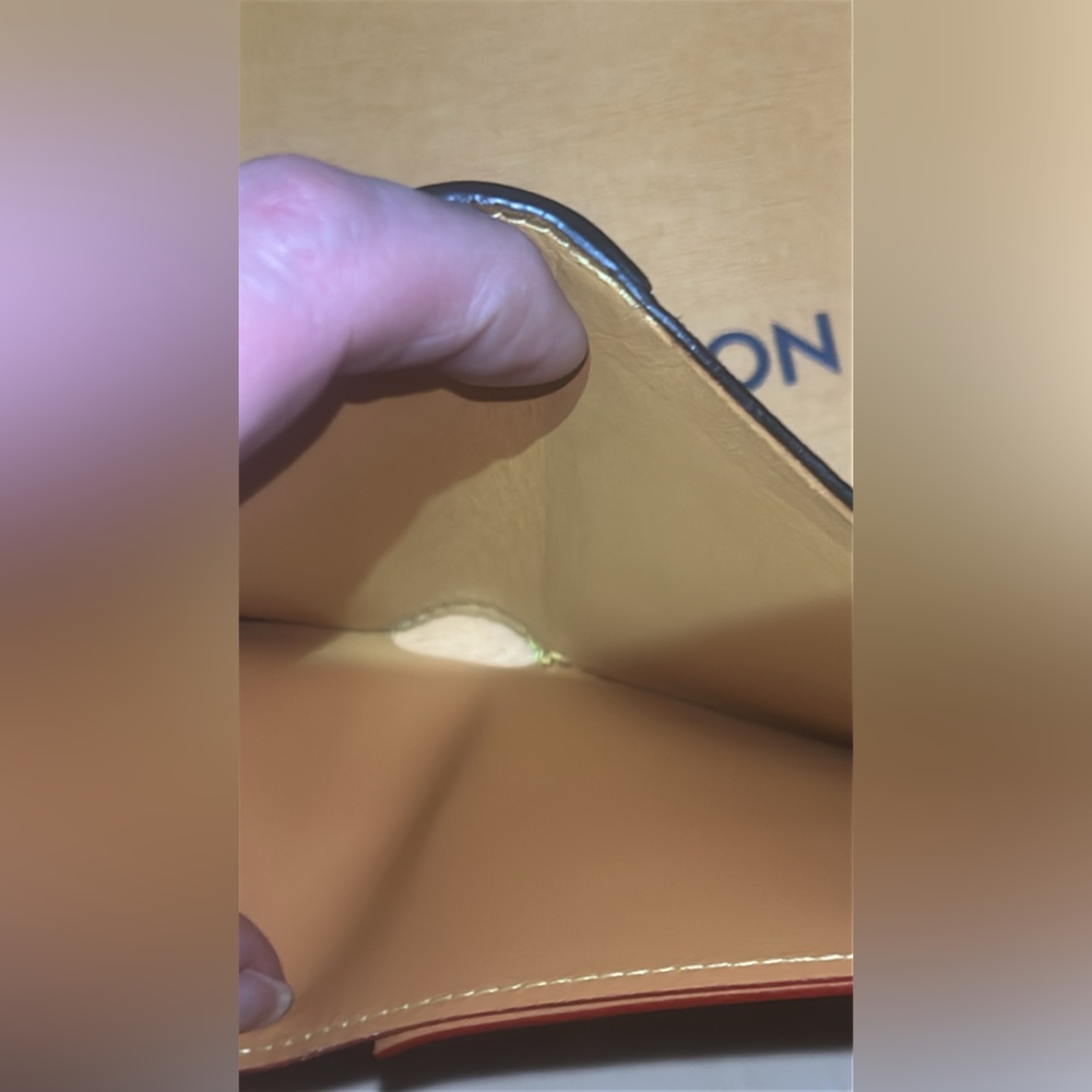 🔥 Louis Vuitton ‘Blurry’ Monogram Slim Wallet - Picture 11 of 16